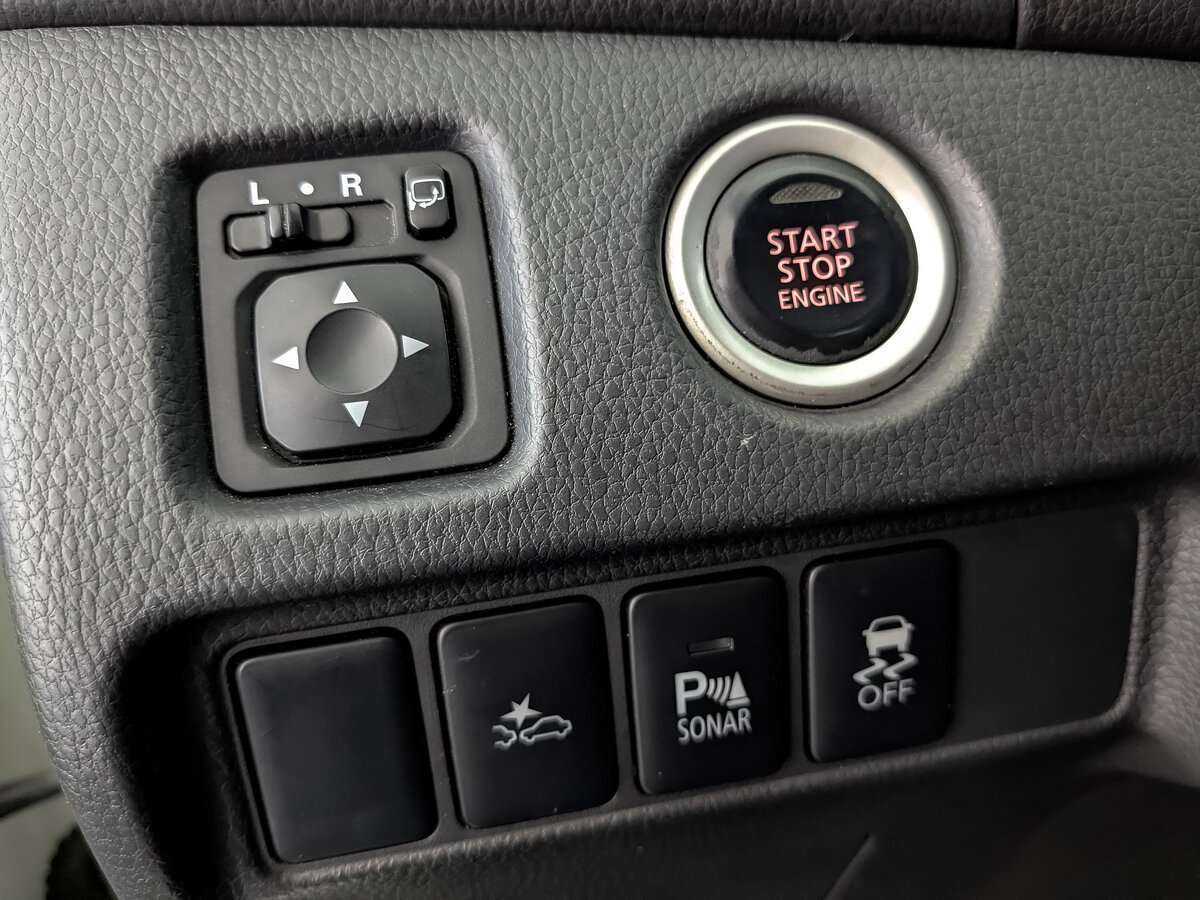 Mitsubishi Pajero Sport с пробегом — 2017 год. Фото: #23