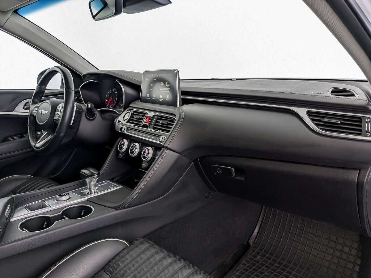 Genesis G70 с пробегом — 2019 год. Фото: #8