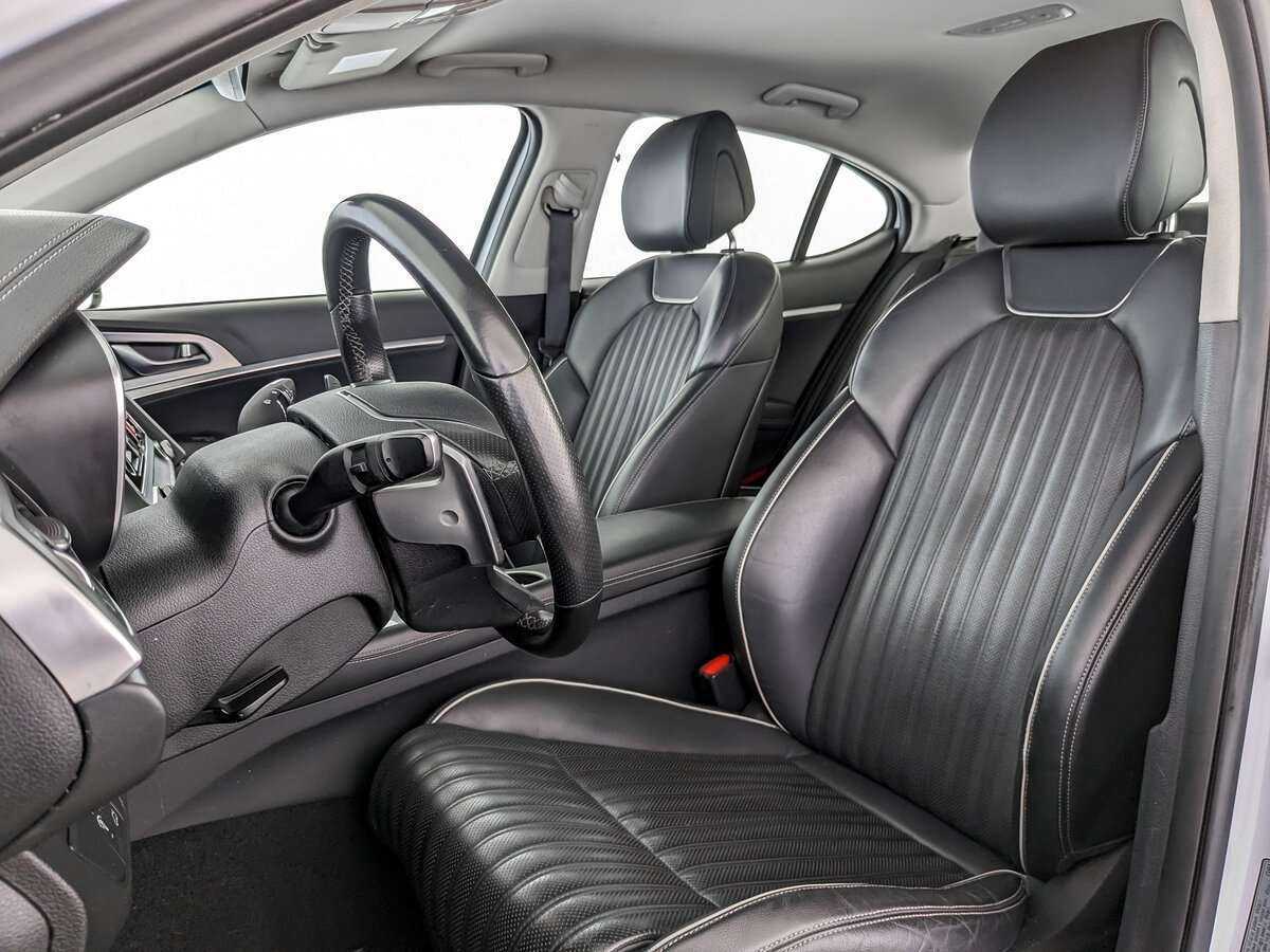 Genesis G70 с пробегом — 2019 год. Фото: #14