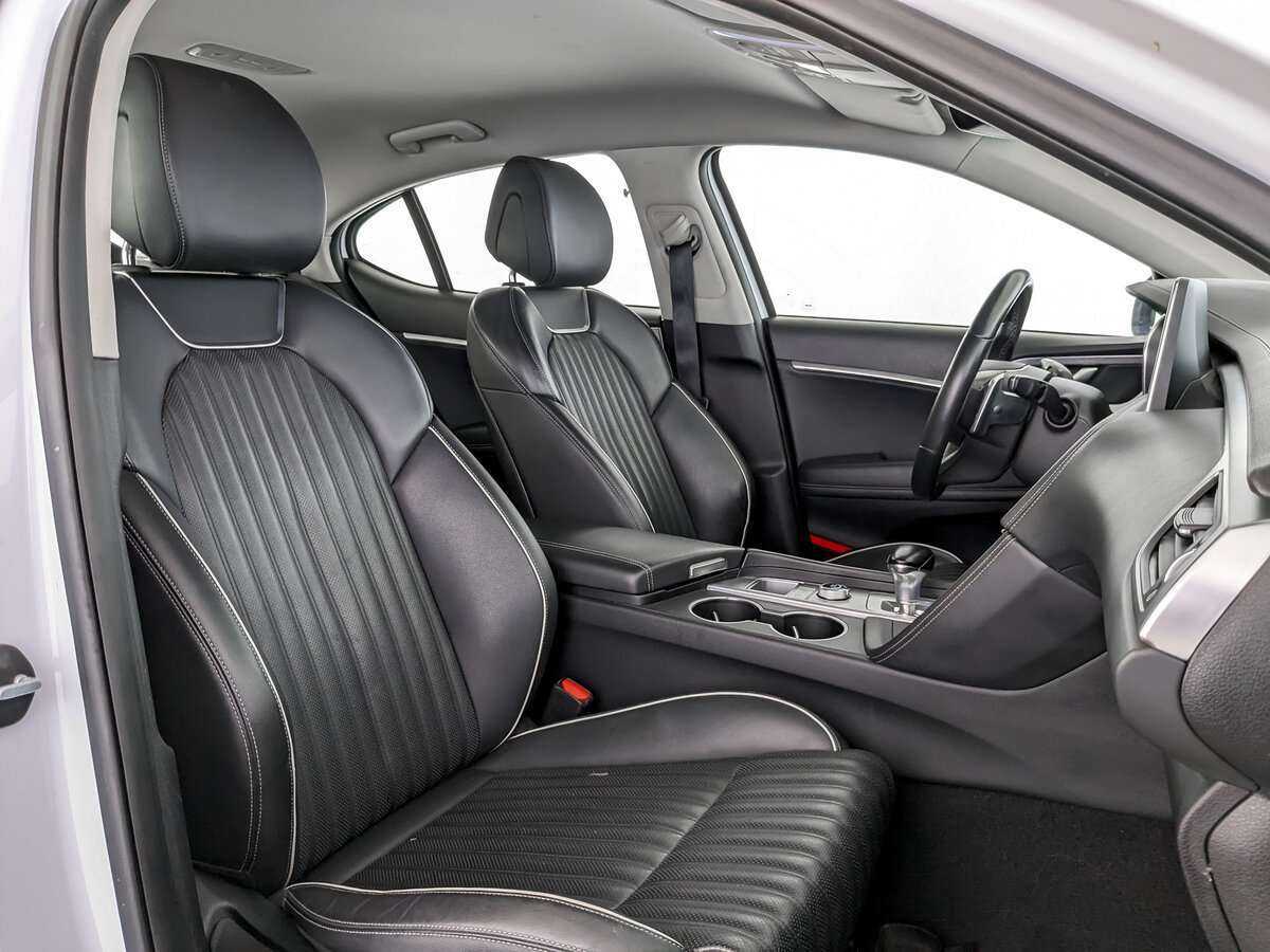 Genesis G70 с пробегом — 2019 год. Фото: #18