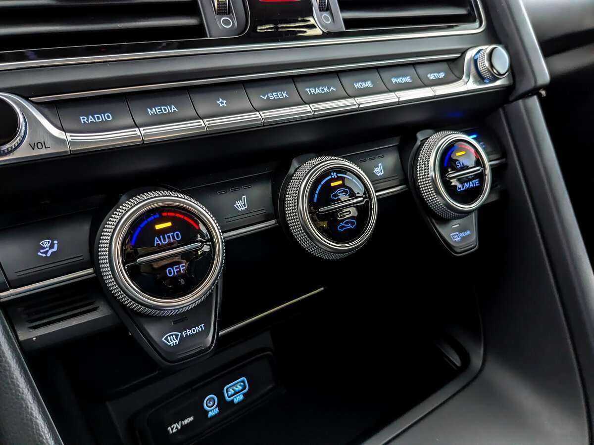 Genesis G70 с пробегом — 2019 год. Фото: #20