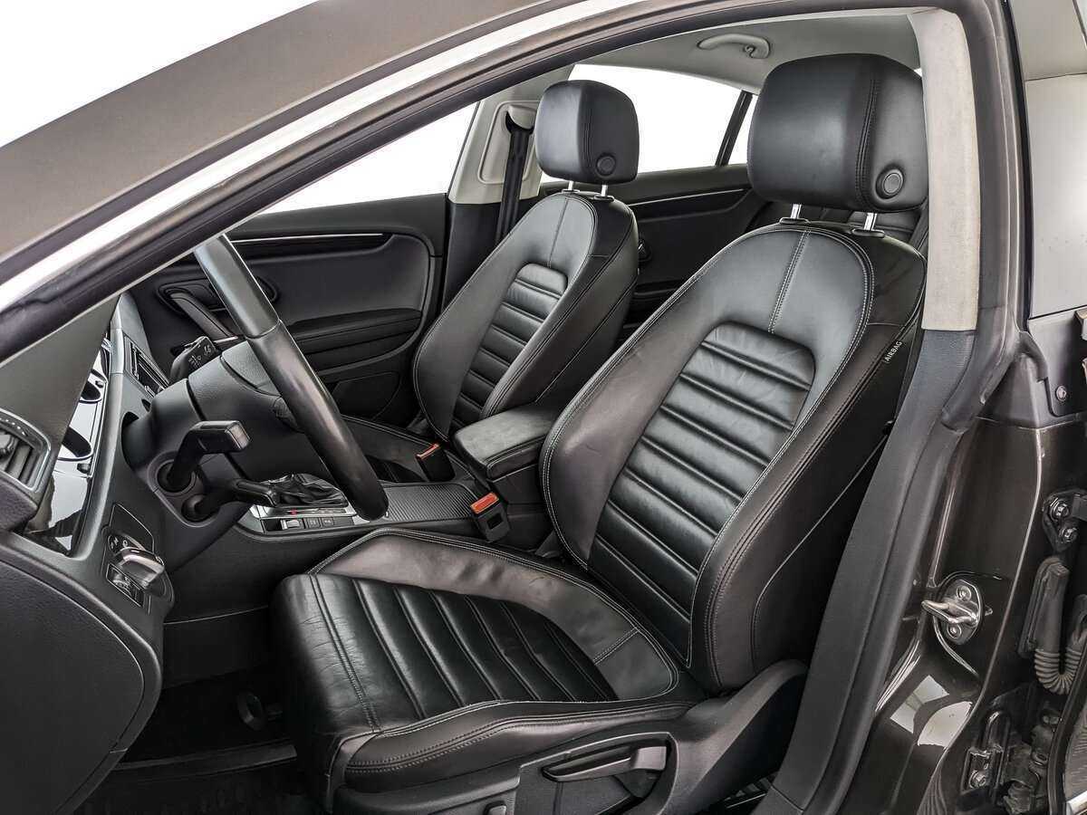 Volkswagen Passat CC с пробегом — 2013 год. Фото: #17