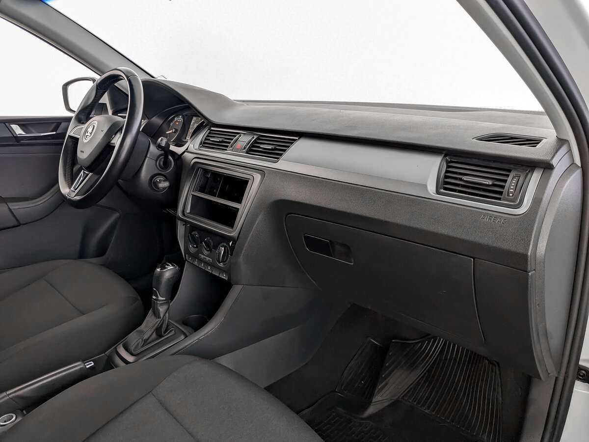 Skoda Rapid с пробегом — 2019 год. Фото: #10