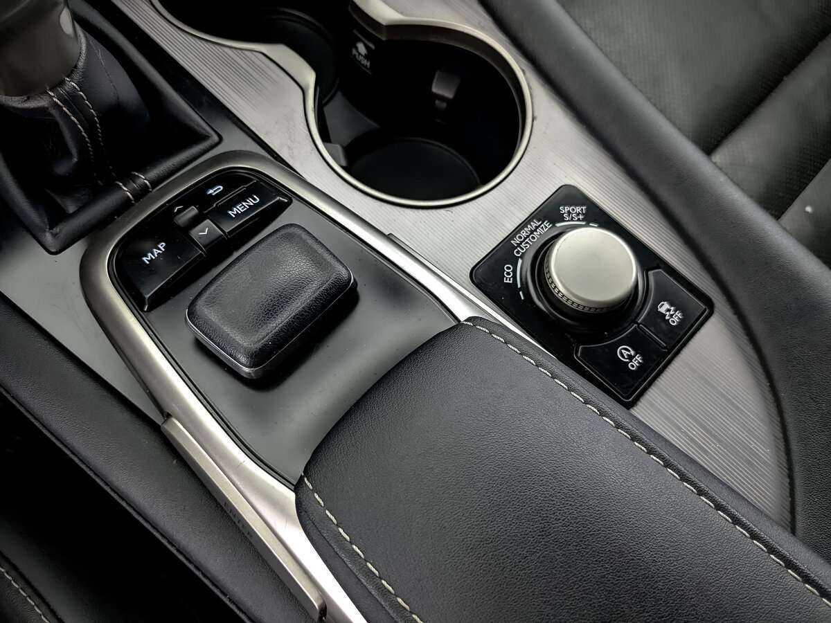 Lexus RX с пробегом — 2017 год. Фото: #22