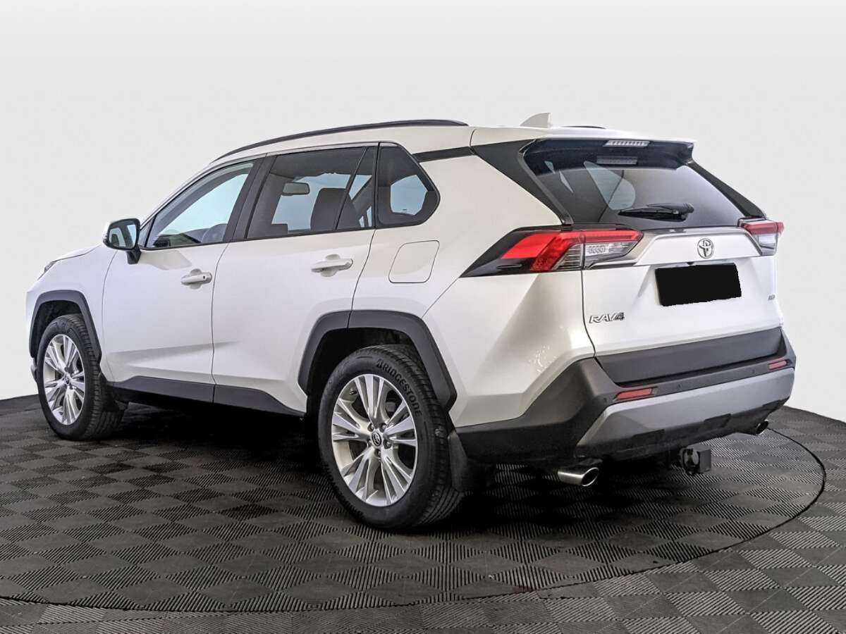 Toyota RAV4 с пробегом — 2022 год. Фото: #6