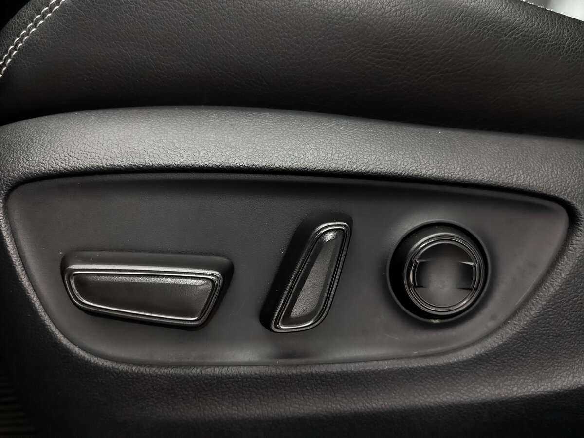 Toyota RAV4 с пробегом — 2022 год. Фото: #23