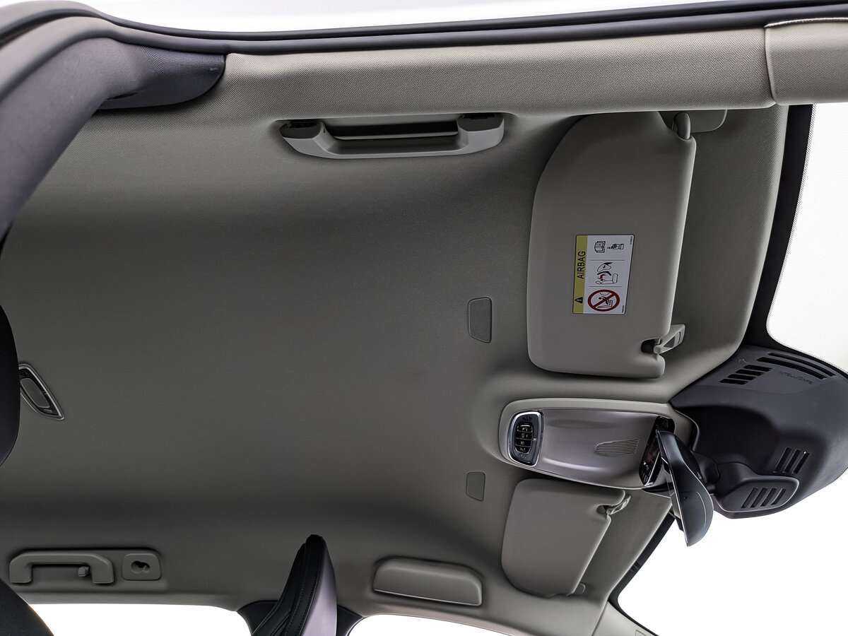 Volvo V60 Cross Country с пробегом — 2021 год. Фото: #16