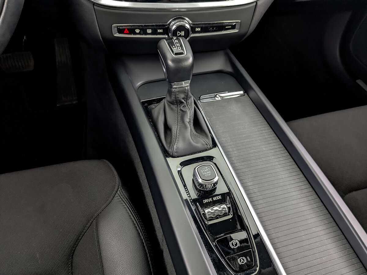 Volvo V60 Cross Country с пробегом — 2021 год. Фото: #20