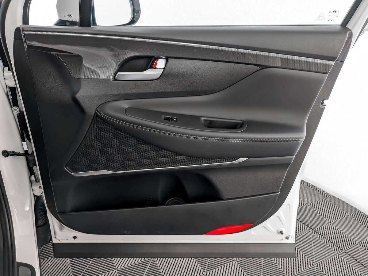 Hyundai Santa Fe с пробегом — 2023 год. Фото: #20