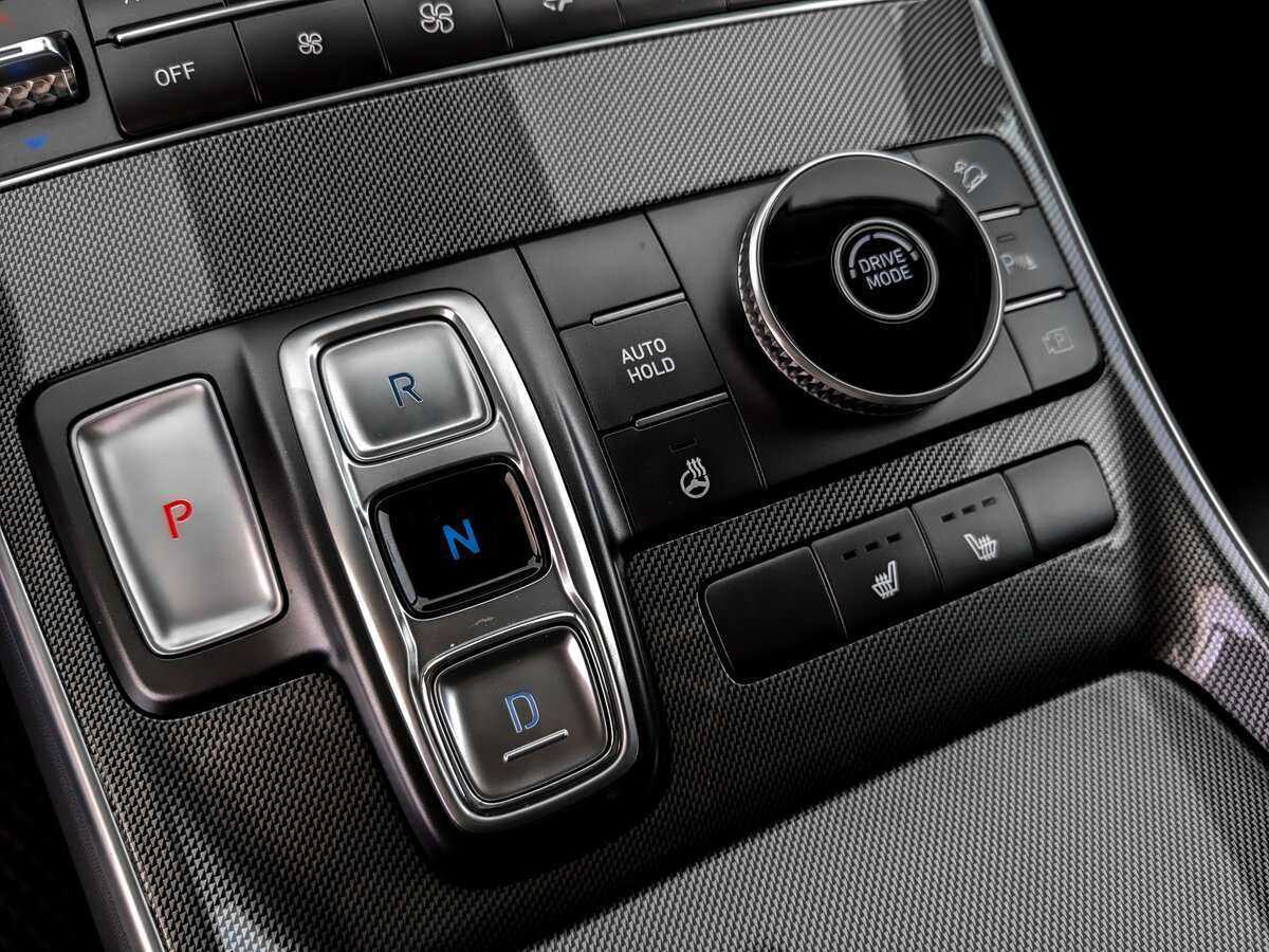 Hyundai Santa Fe с пробегом — 2023 год. Фото: #23