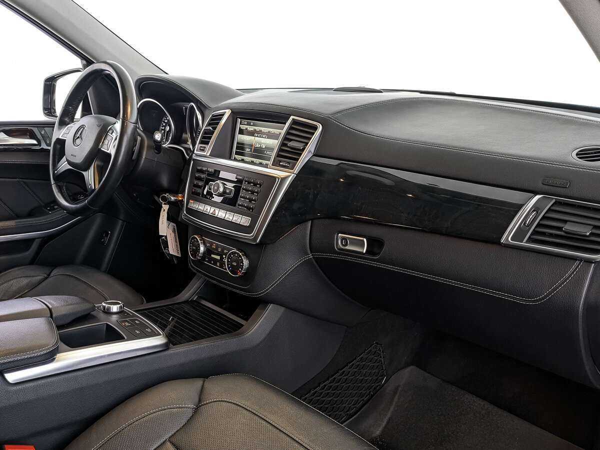 Mercedes-Benz GL-Класс с пробегом — 2014 год. Фото: #8