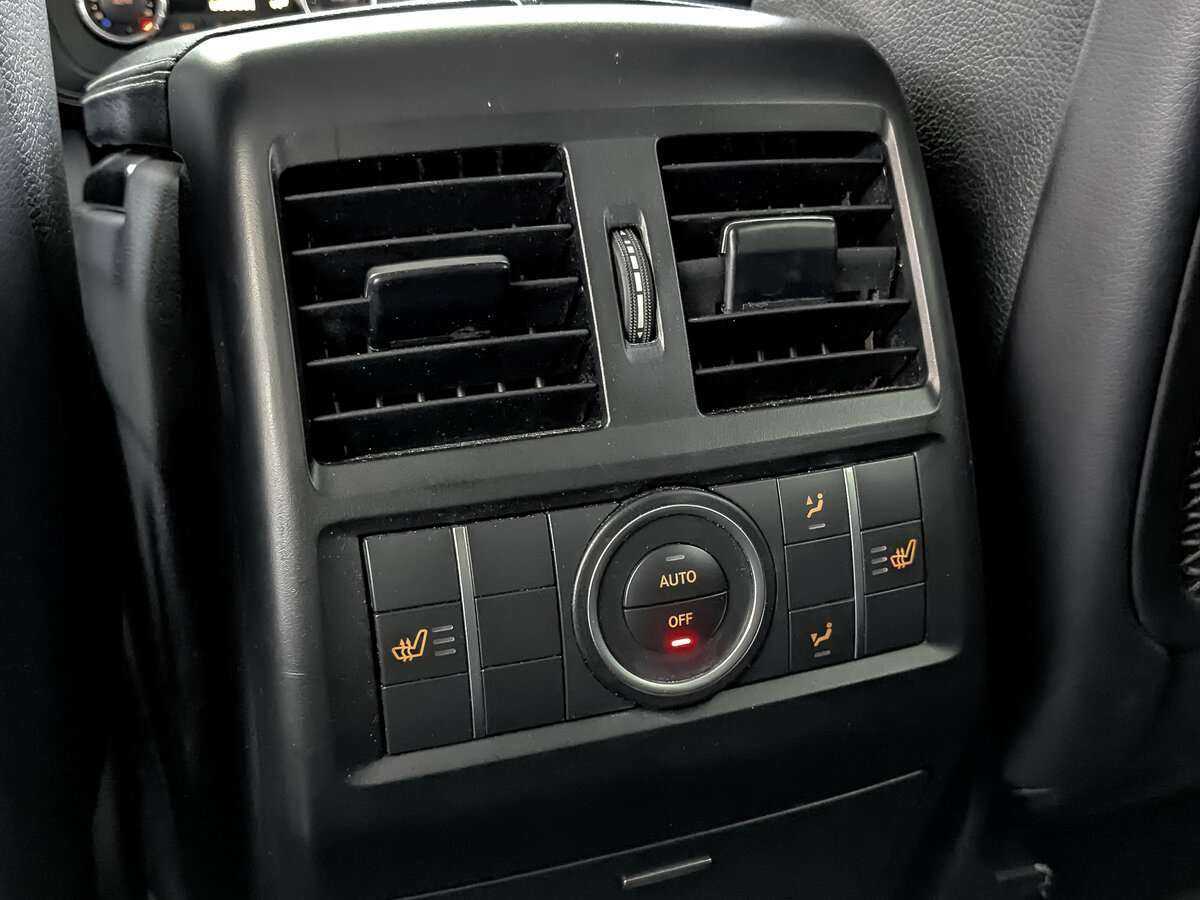 Mercedes-Benz GL-Класс с пробегом — 2014 год. Фото: #22