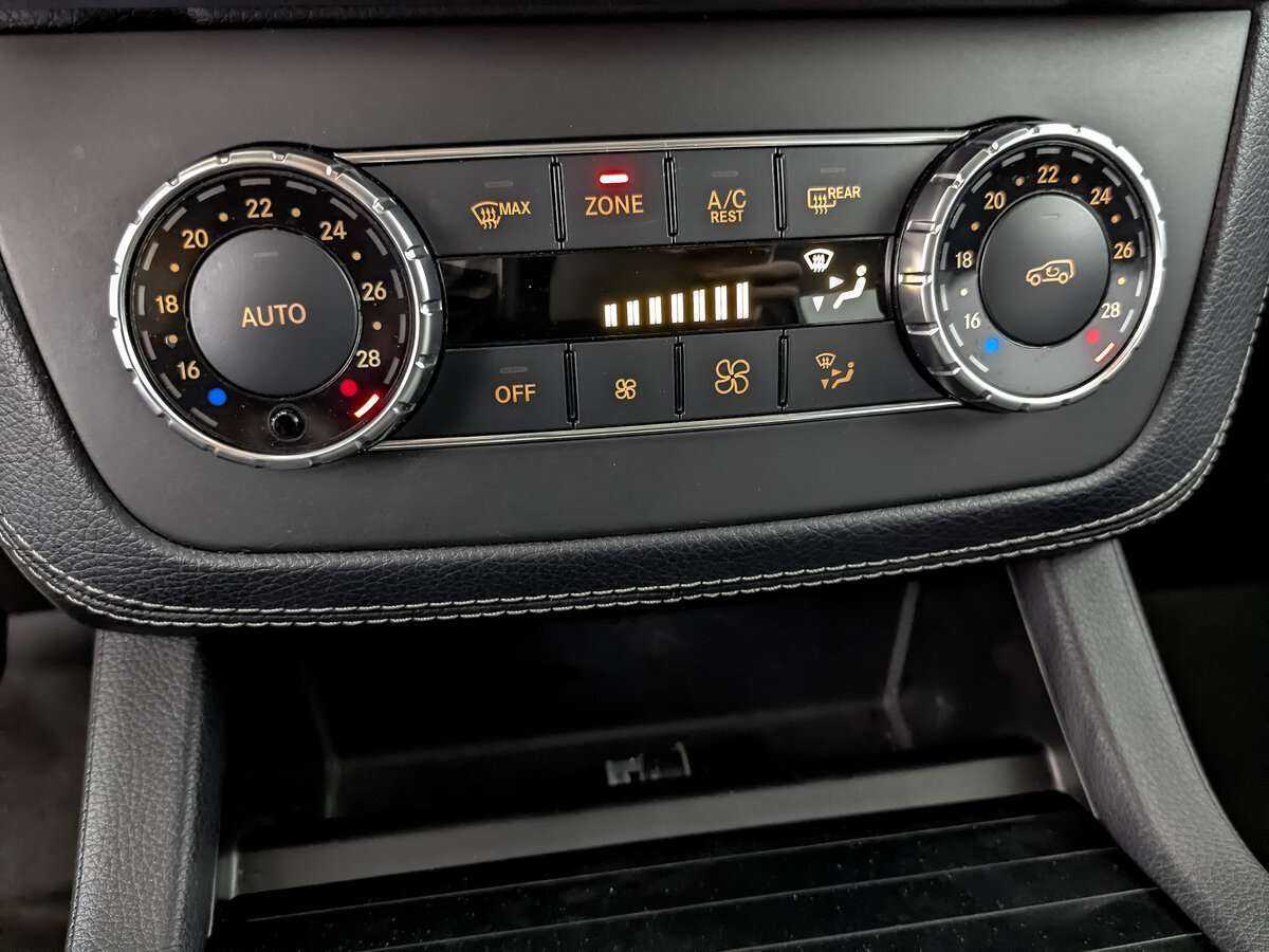 Mercedes-Benz GL-Класс с пробегом — 2014 год. Фото: #23