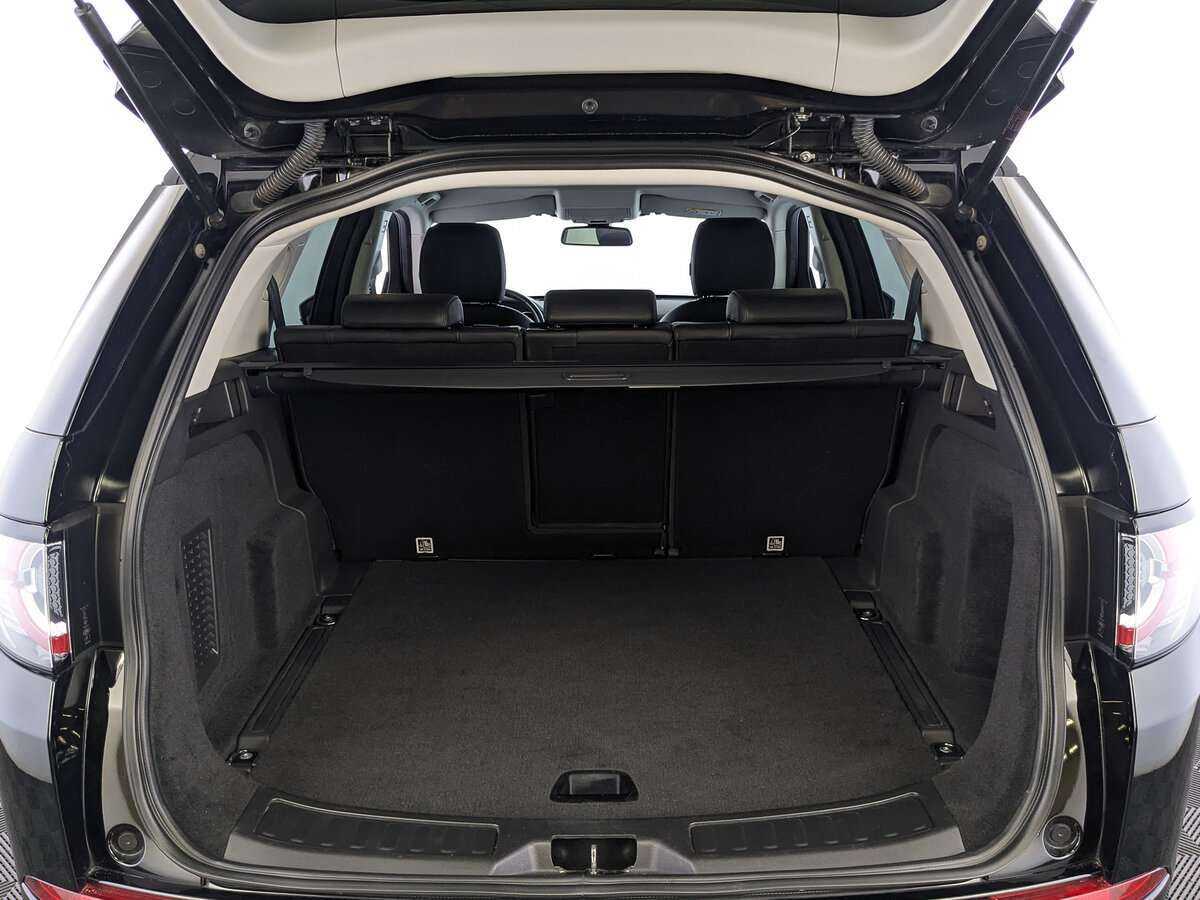 Land Rover Discovery Sport с пробегом — 2017 год. Фото: #9