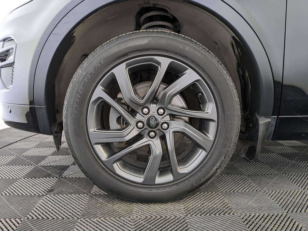 Land Rover Discovery Sport с пробегом — 2017 год. Фото: #11