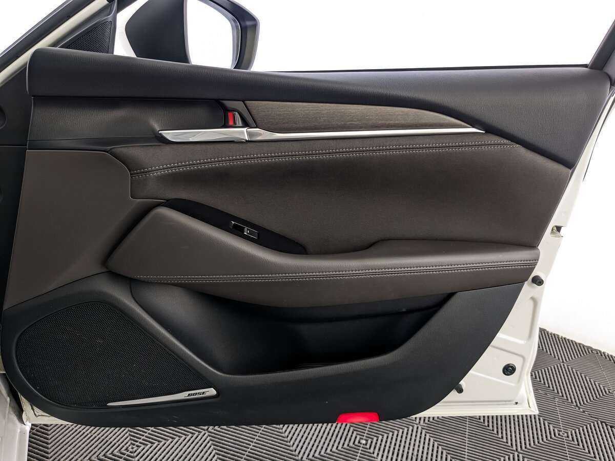 Mazda 6 с пробегом — 2022 год. Фото: #18