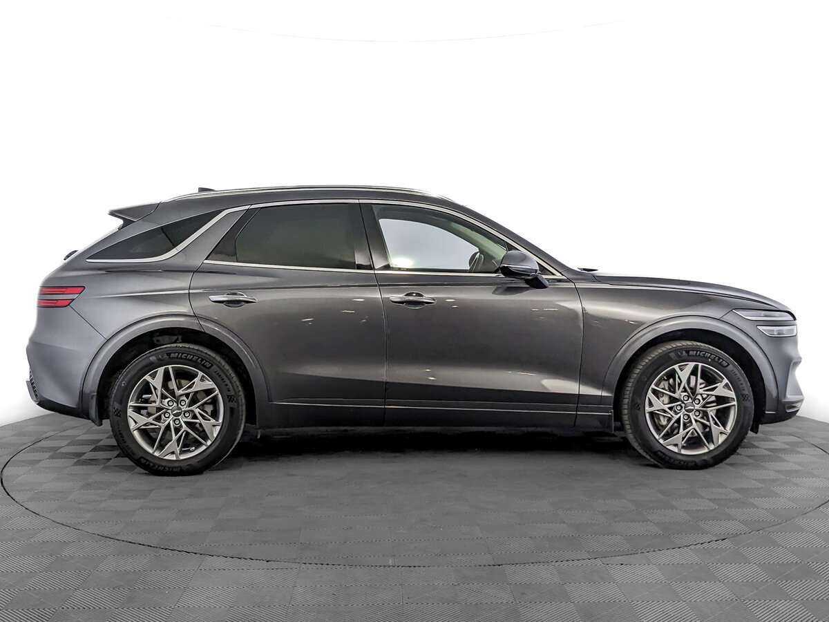 Genesis GV70 с пробегом — 2021 год. Фото: #3