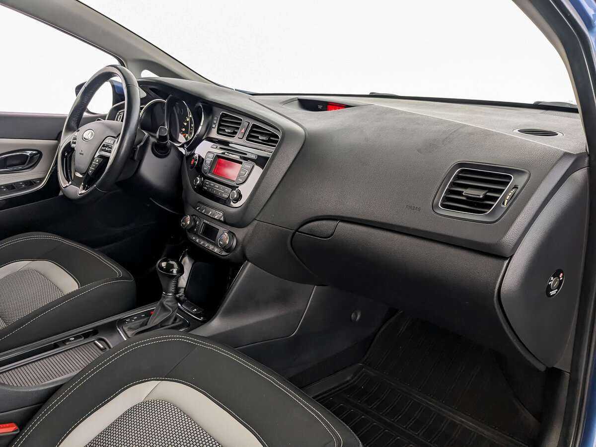 Kia Ceed с пробегом — 2012 год. Фото: #8