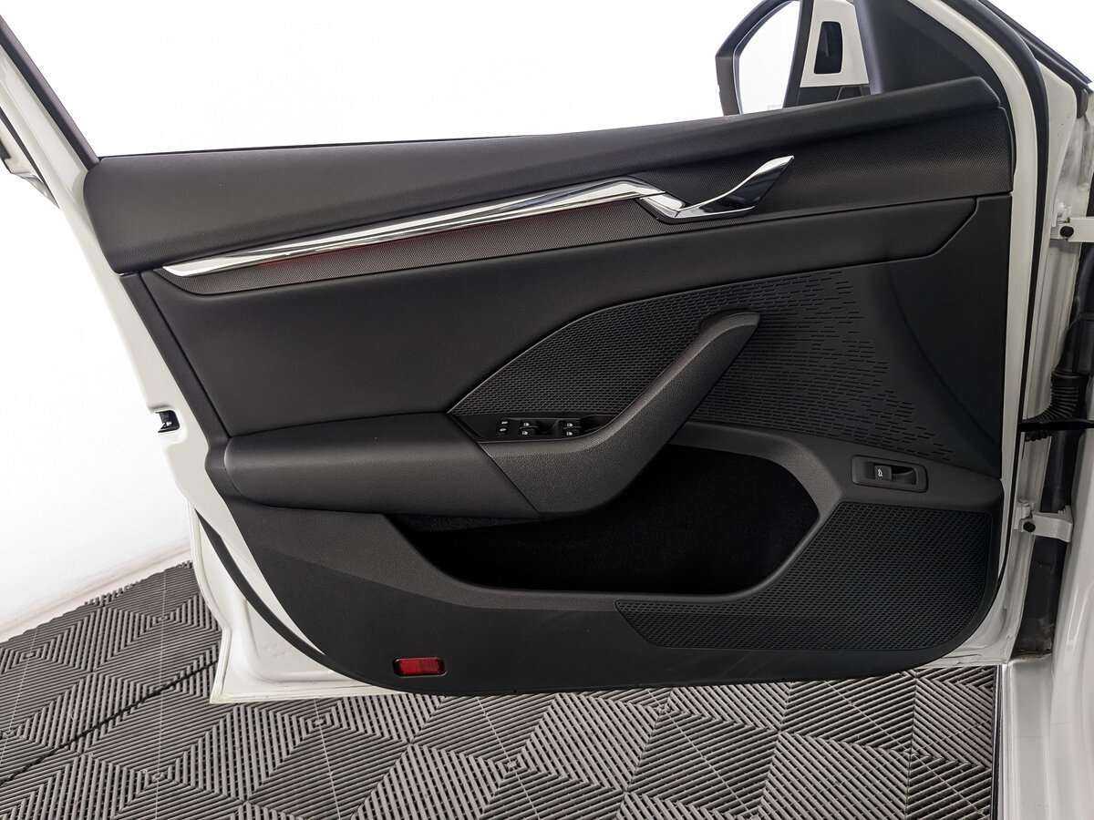 Skoda Octavia с пробегом — 2021 год. Фото: #15