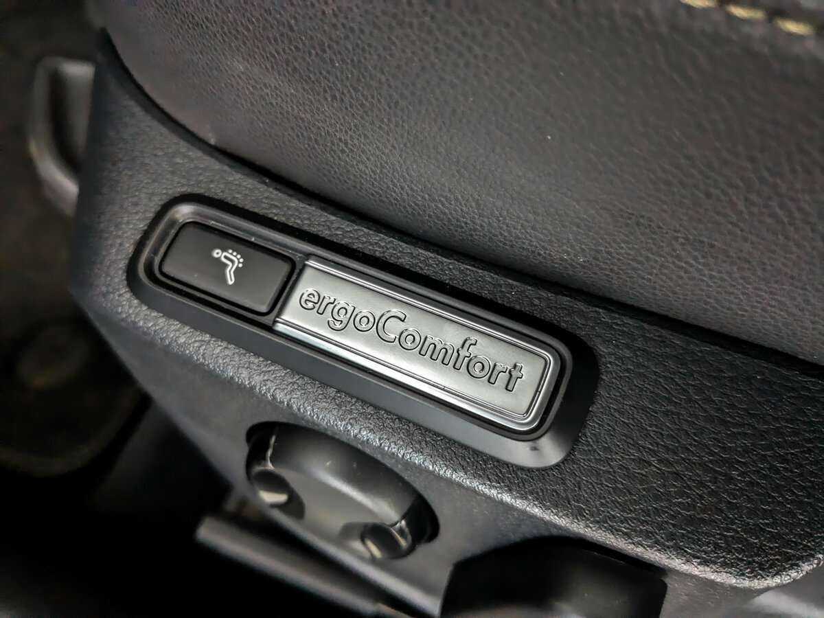 Volkswagen Passat с пробегом — 2018 год. Фото: #21