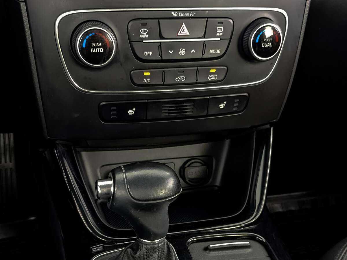 Kia Sorento с пробегом — 2017 год. Фото: #22