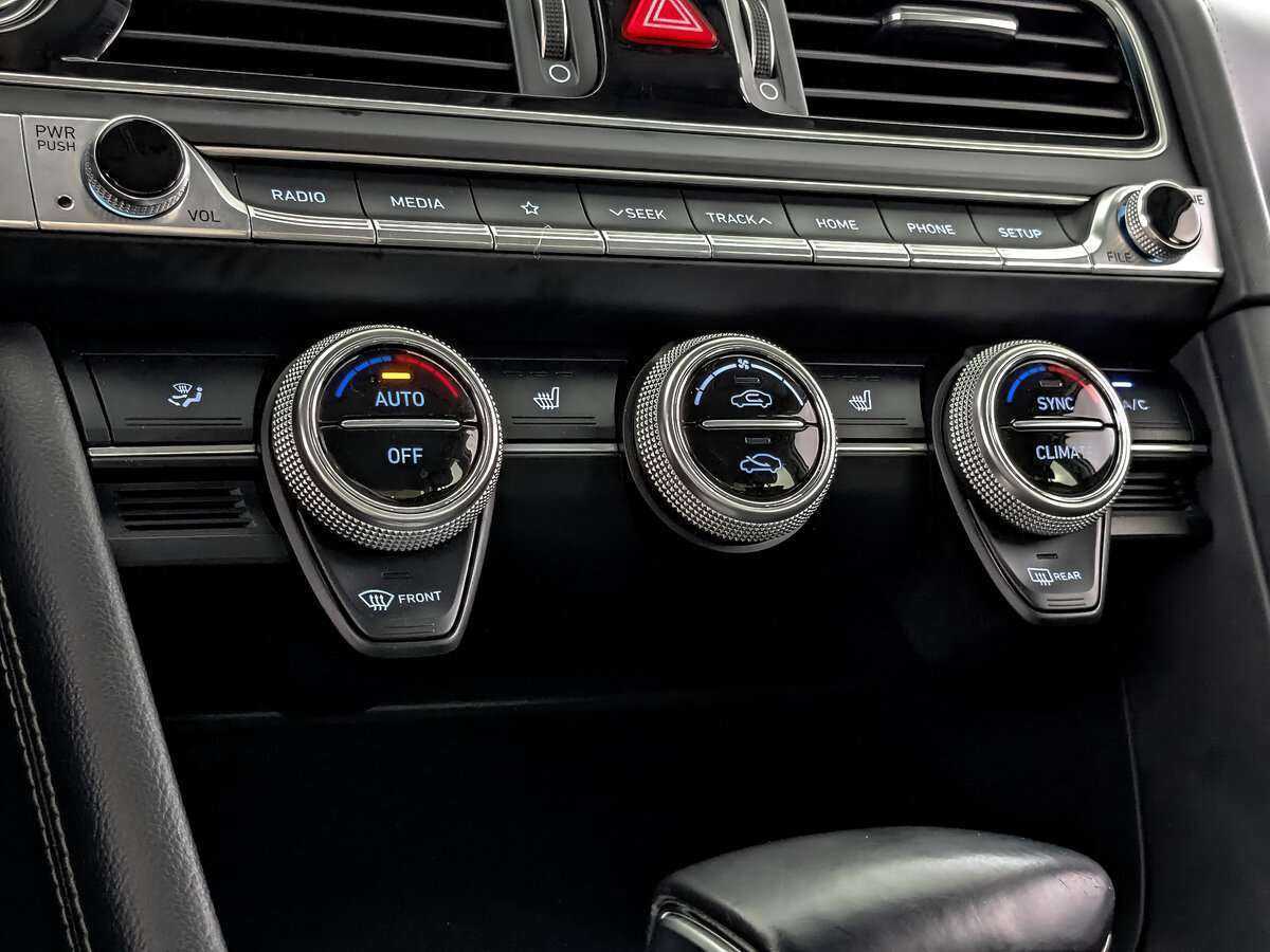 Genesis G70 с пробегом — 2019 год. Фото: #15