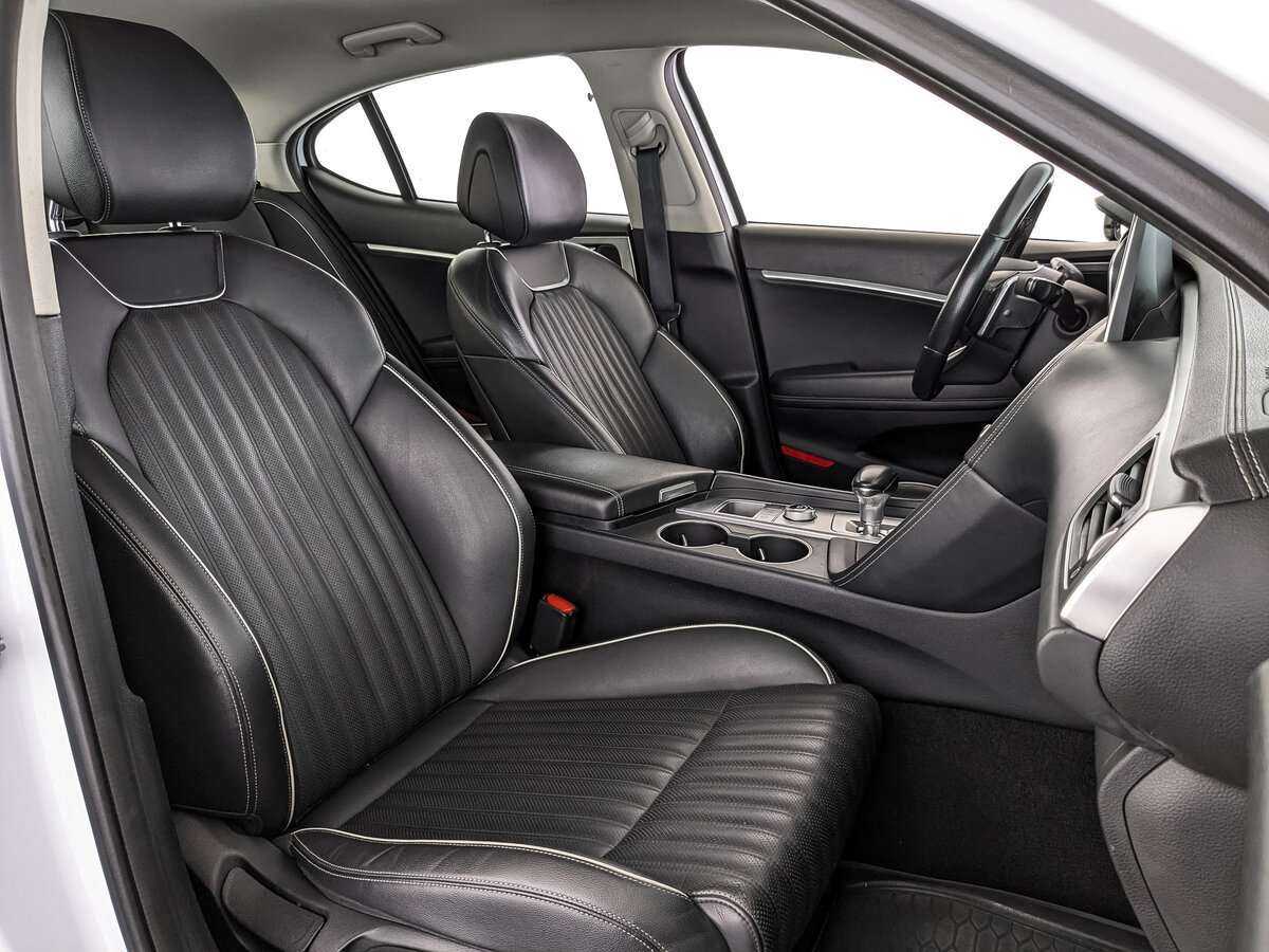 Genesis G70 с пробегом — 2019 год. Фото: #17