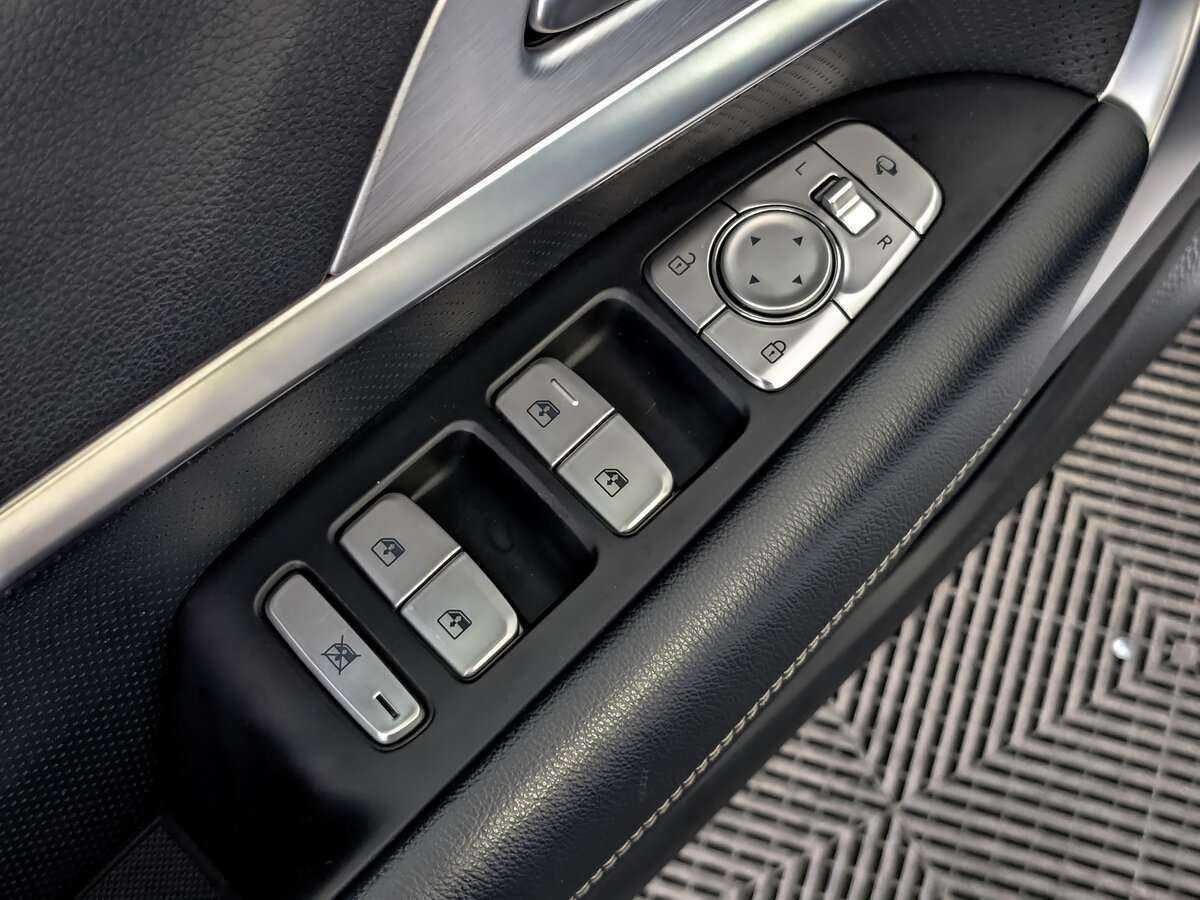 Genesis G70 с пробегом — 2019 год. Фото: #19