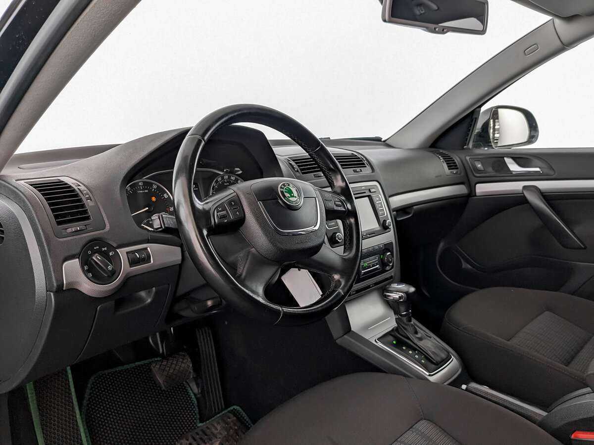 Skoda Octavia с пробегом — 2011 год. Фото: #15