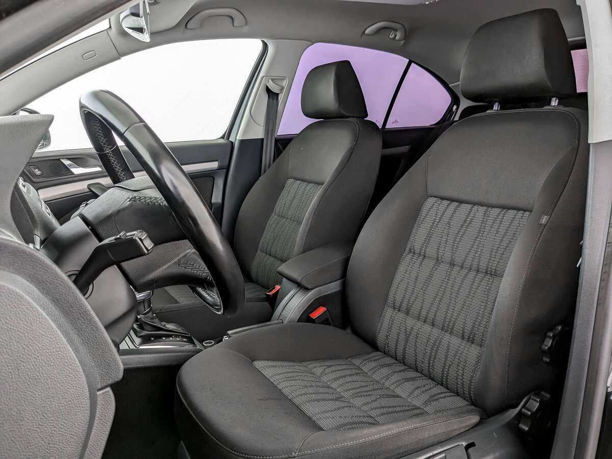 Skoda Octavia с пробегом — 2011 год. Фото: #17