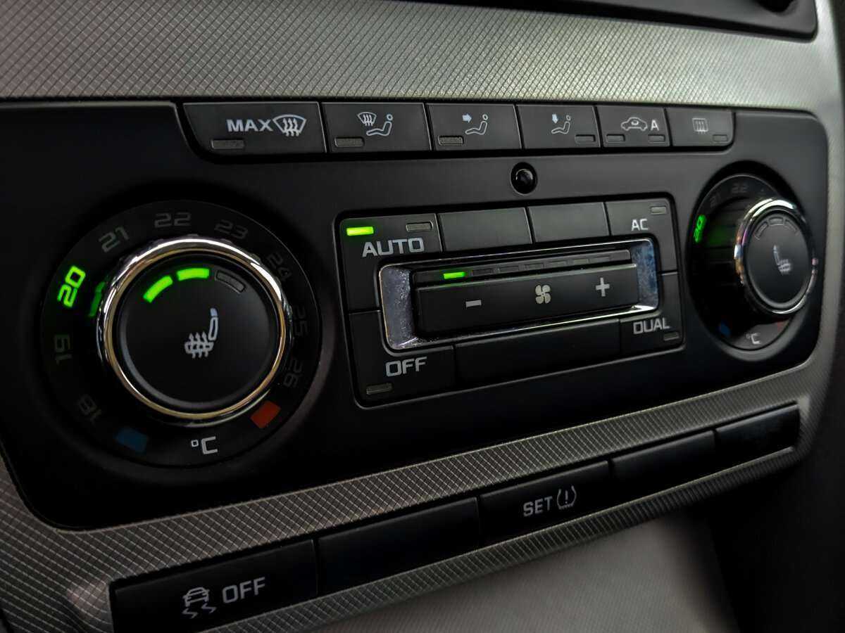 Skoda Octavia с пробегом — 2011 год. Фото: #22