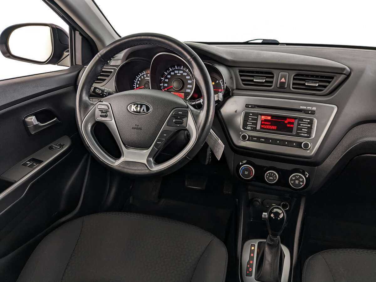 Kia Rio с пробегом — 2016 год. Фото: #16