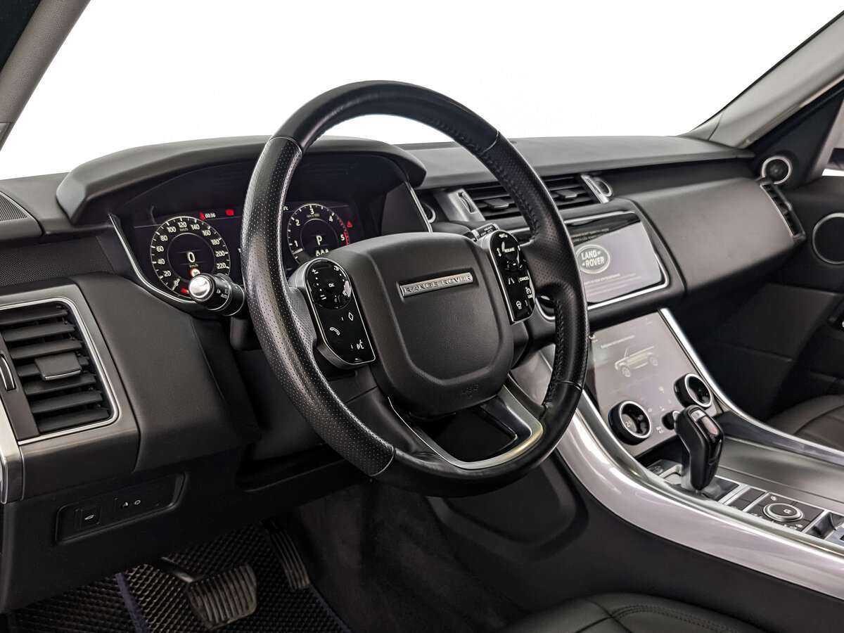Land Rover Range Rover Sport с пробегом — 2018 год. Фото: #10