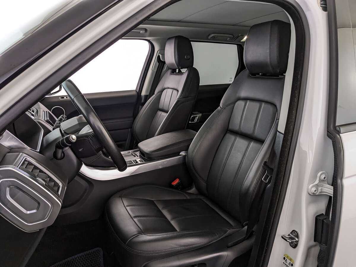 Land Rover Range Rover Sport с пробегом — 2018 год. Фото: #13