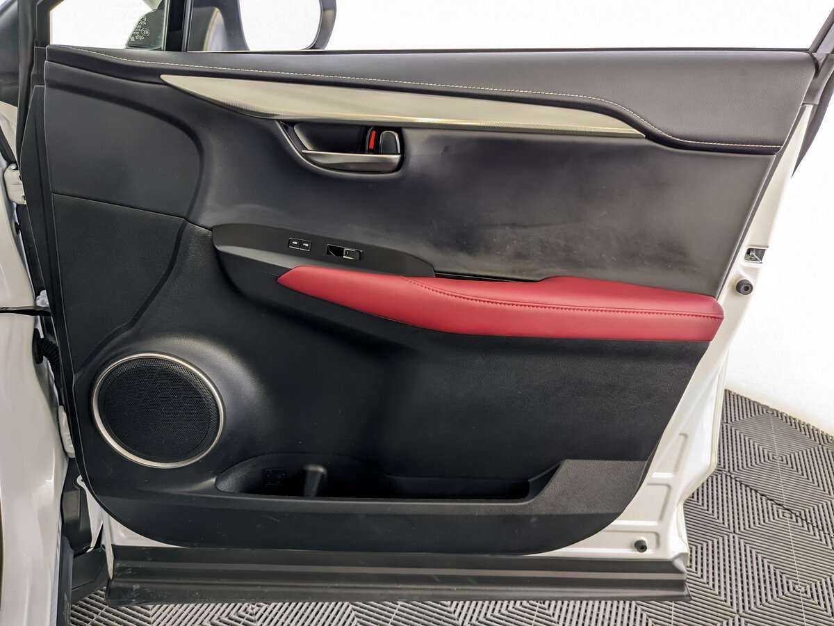 Lexus NX с пробегом — 2019 год. Фото: #19