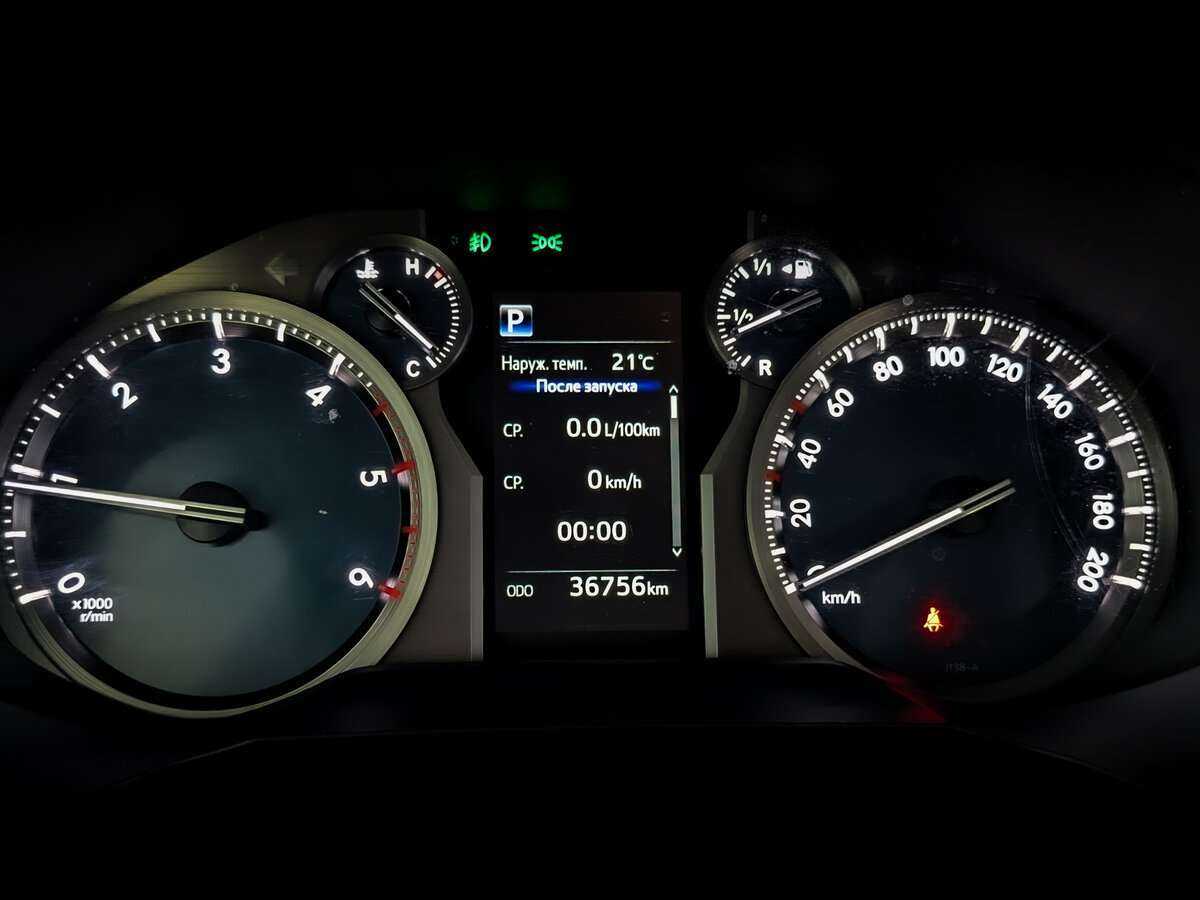 Toyota Land Cruiser Prado с пробегом — 2021 год. Фото: #10