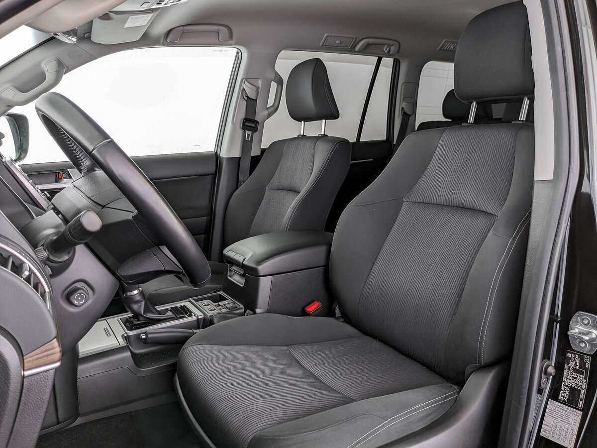Toyota Land Cruiser Prado с пробегом — 2021 год. Фото: #14