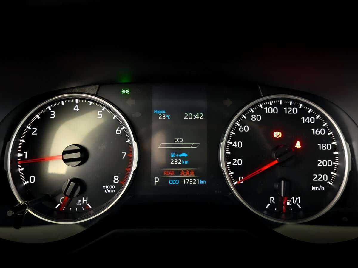 Toyota RAV4 с пробегом — 2020 год. Фото: #10