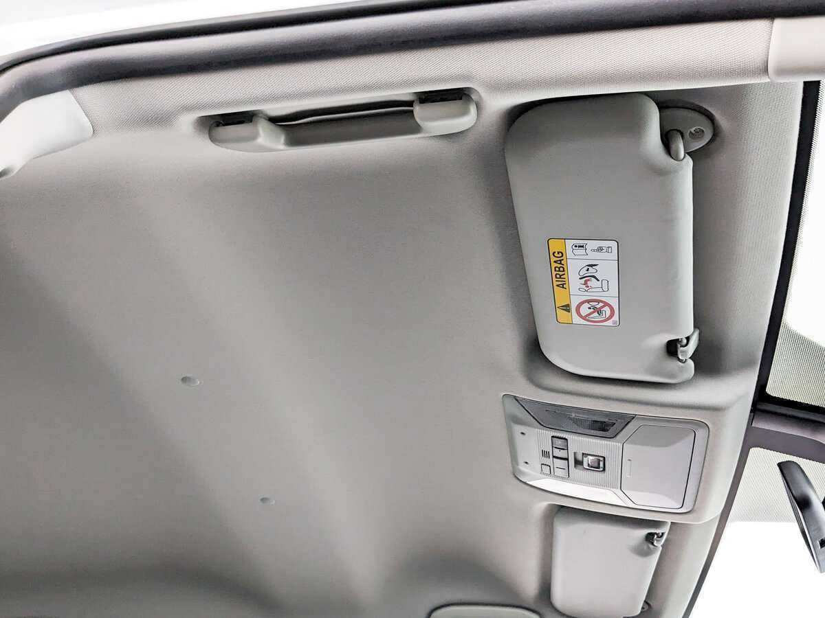 Toyota RAV4 с пробегом — 2020 год. Фото: #17