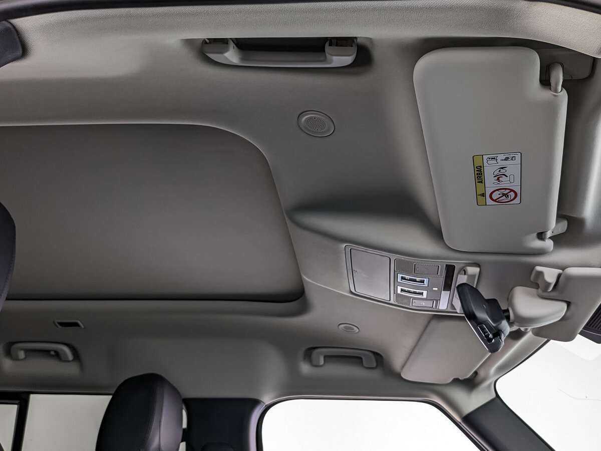 Land Rover Defender с пробегом — 2020 год. Фото: #14