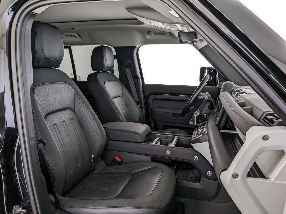 Land Rover Defender с пробегом — 2020 год. Фото: #15