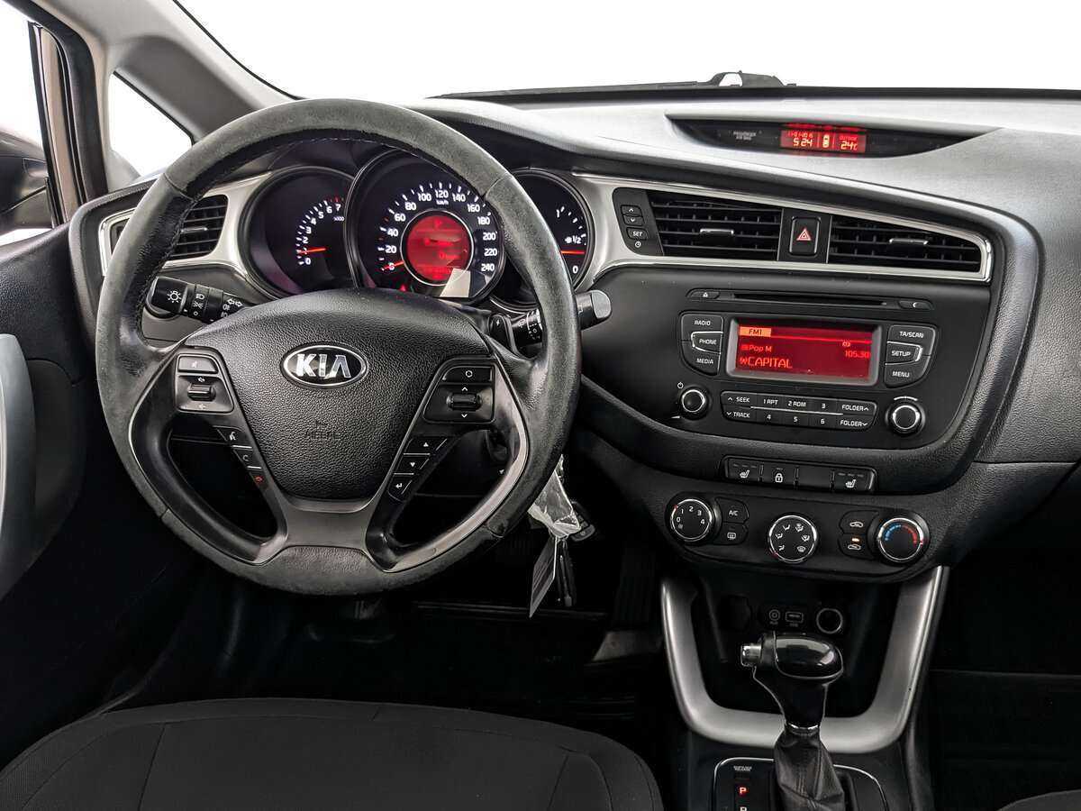 Kia Ceed с пробегом — 2015 год. Фото: #15