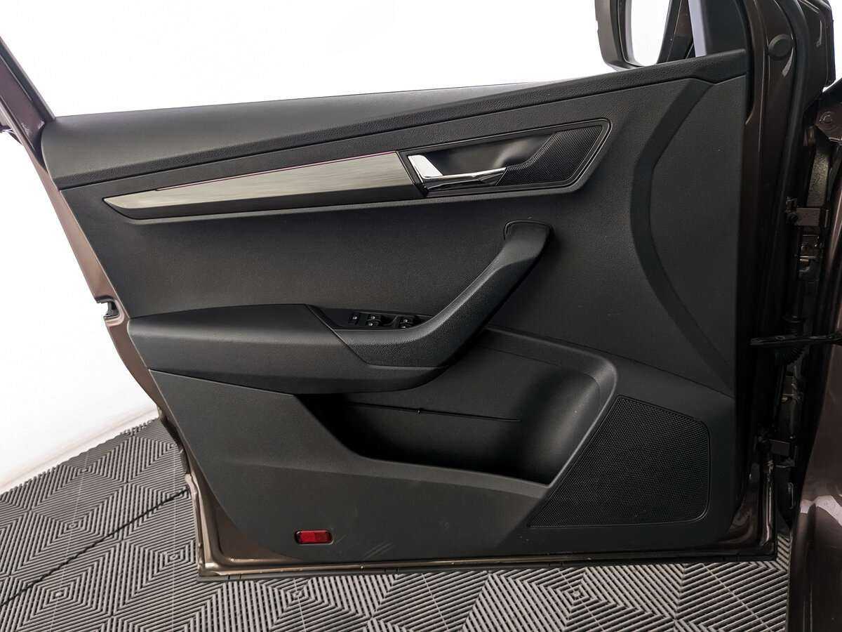 Skoda Karoq с пробегом — 2020 год. Фото: #13