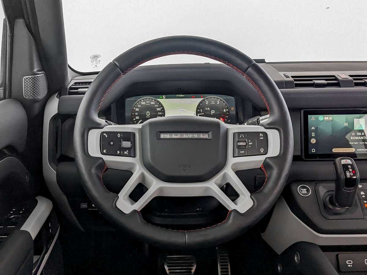 Land Rover Defender с пробегом — 2021 год. Фото: #15