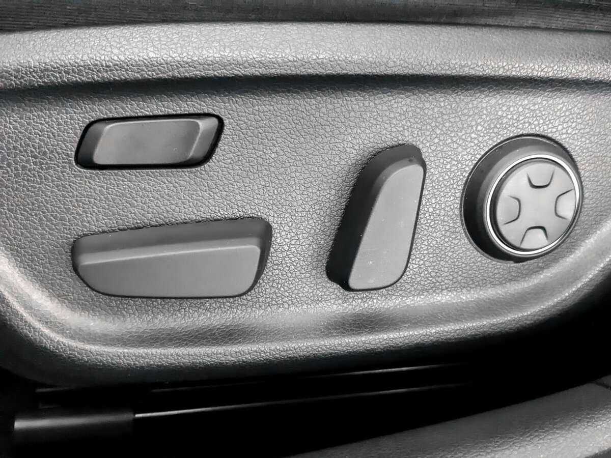 Genesis G70 с пробегом — 2020 год. Фото: #18