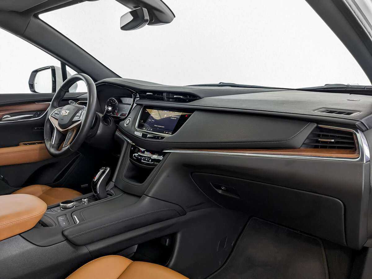 Cadillac XT5 с пробегом — 2021 год. Фото: #10
