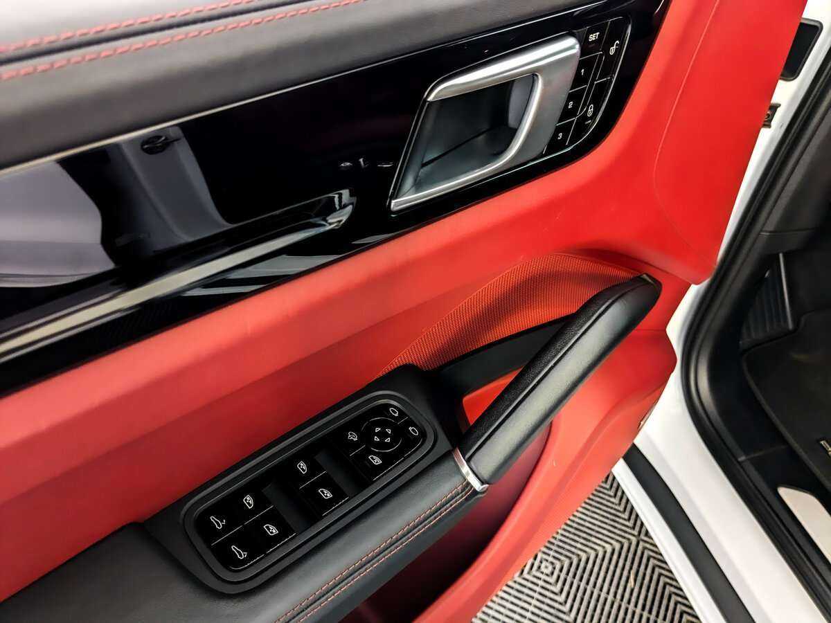 Porsche Cayenne с пробегом — 2018 год. Фото: #16