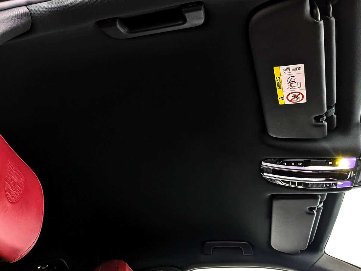 Porsche Cayenne с пробегом — 2018 год. Фото: #18