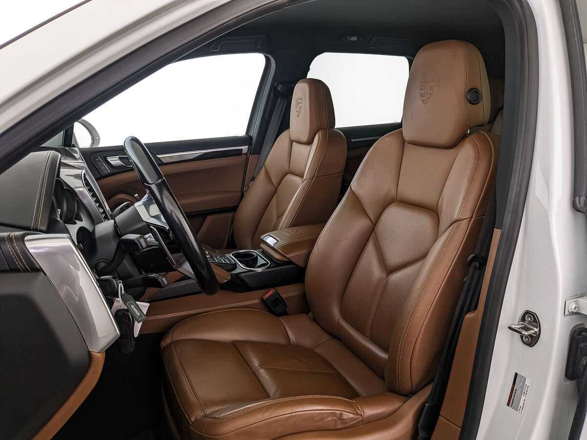 Porsche Cayenne с пробегом — 2016 год. Фото: #14