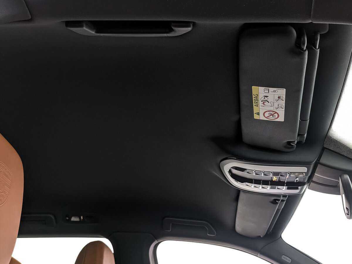 Porsche Cayenne с пробегом — 2016 год. Фото: #17